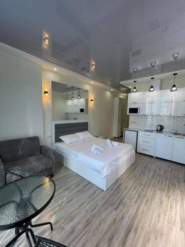 Appartamento Dar Tower Batumi Esterno foto